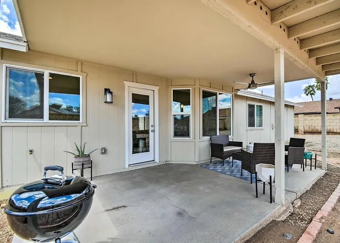 Stylish Glendale Home With Private Yard And Patio